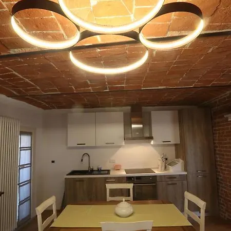 Lägenhet Sui Tetti Alba (Piedmont)